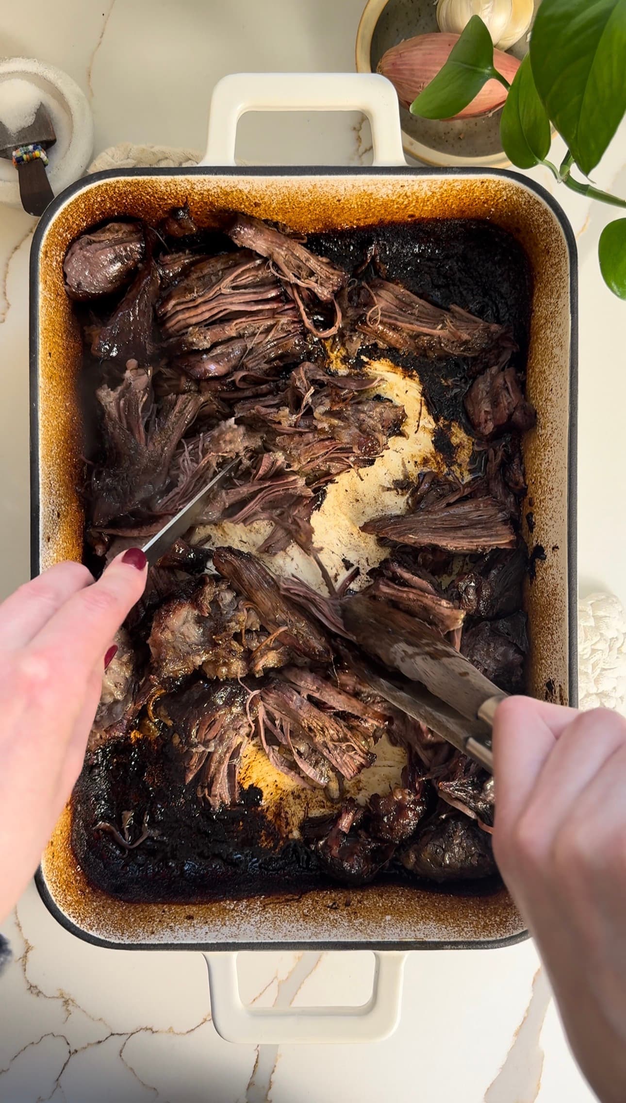 Wine Braised Garlic Chuck Roast